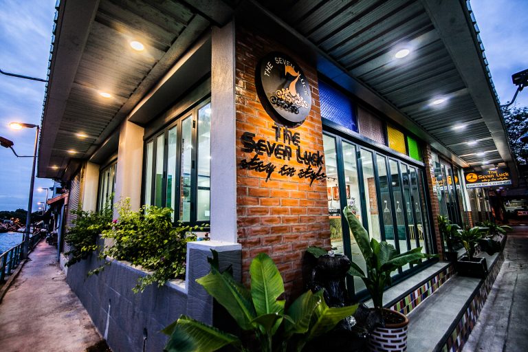 The Seven Luck : Service & Facilities